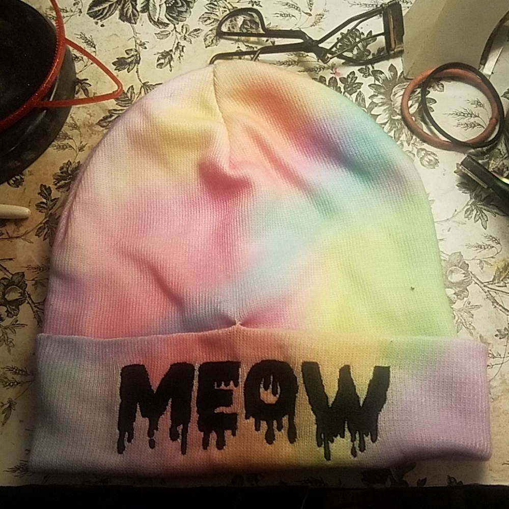 Hot topic 'meow' beanie